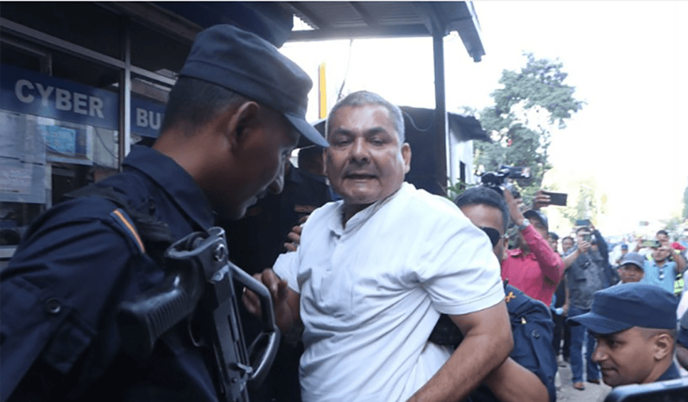 तीनकुने घटनाबारे दुर्गा प्रसाईंको बयान – मेरो काननजिकैबाट गोली गएको महसुस भएपछि  आफ्नै ज्यान जोगाउन भागेको हुँ