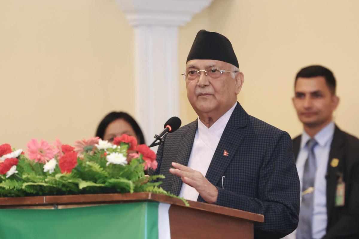 राजाहरूले देश कंगाल बनाए : प्रधानमन्त्री ओली