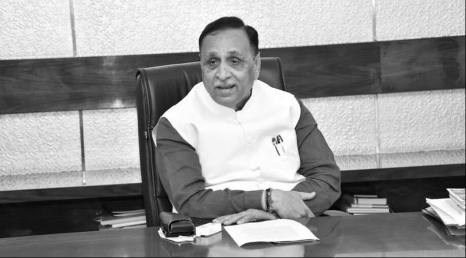 पूर्वमुख्यमन्त्री विजय रुपाणीको विमान दुर्घटनामा मृत्यु