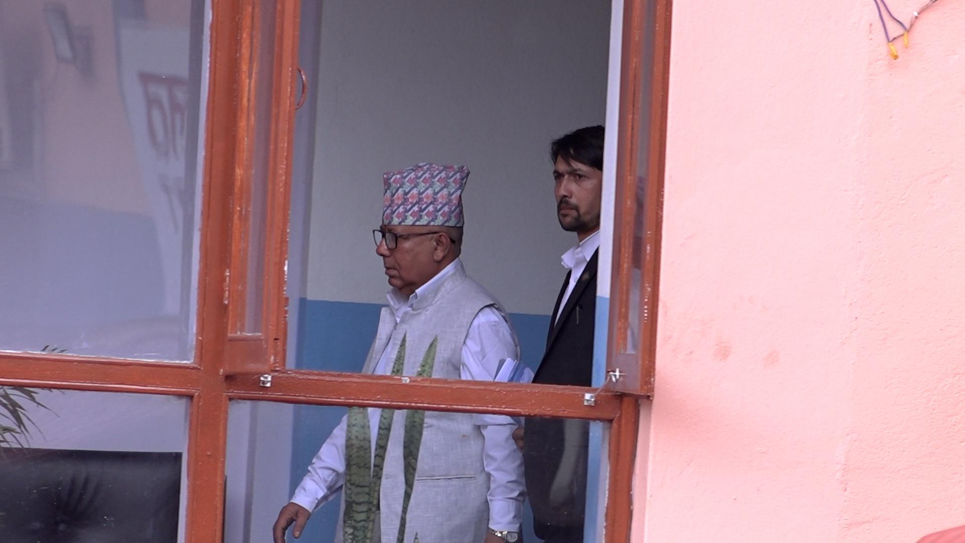 माधव नेपाललाई ३५ लाख धरौटीमा छाड्ने आदेश