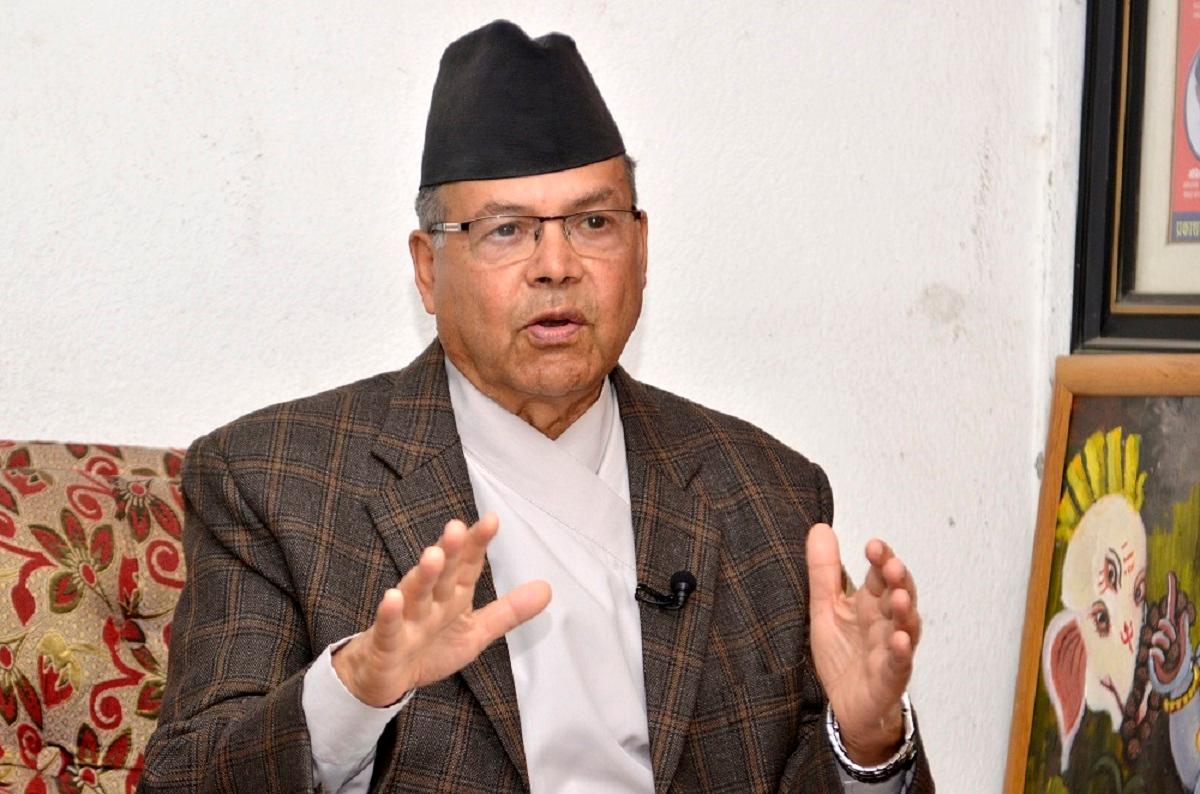 कम्युनिष्ट आन्दोलनलाई पुनर्गठन गर्न झलनाथ खनालको आह्वान