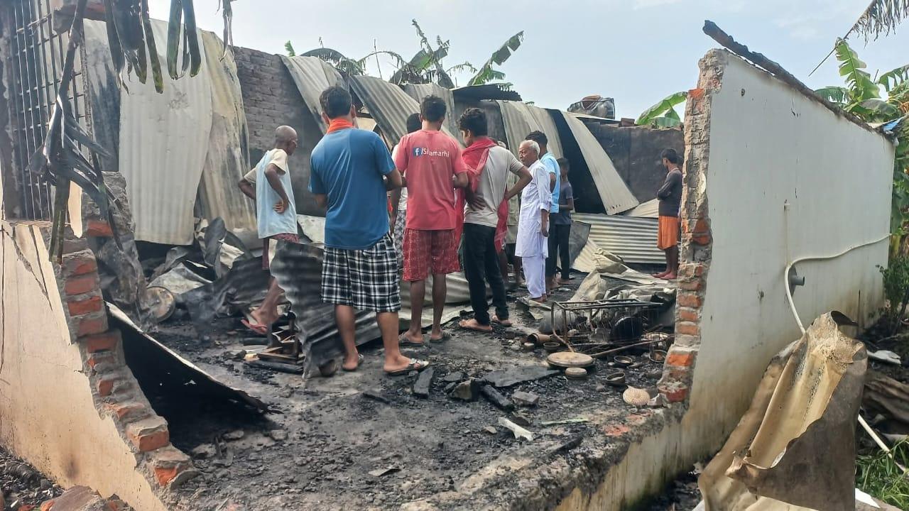 रौतहटको बनाना रिसोर्टमा भीषण आगलागी, ४० लाख बराबरको क्षति