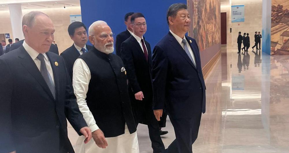 मोदी, सी र पुटिन एससीओ मञ्चमा एकसाथ, विश्वको ध्यान तान्यो