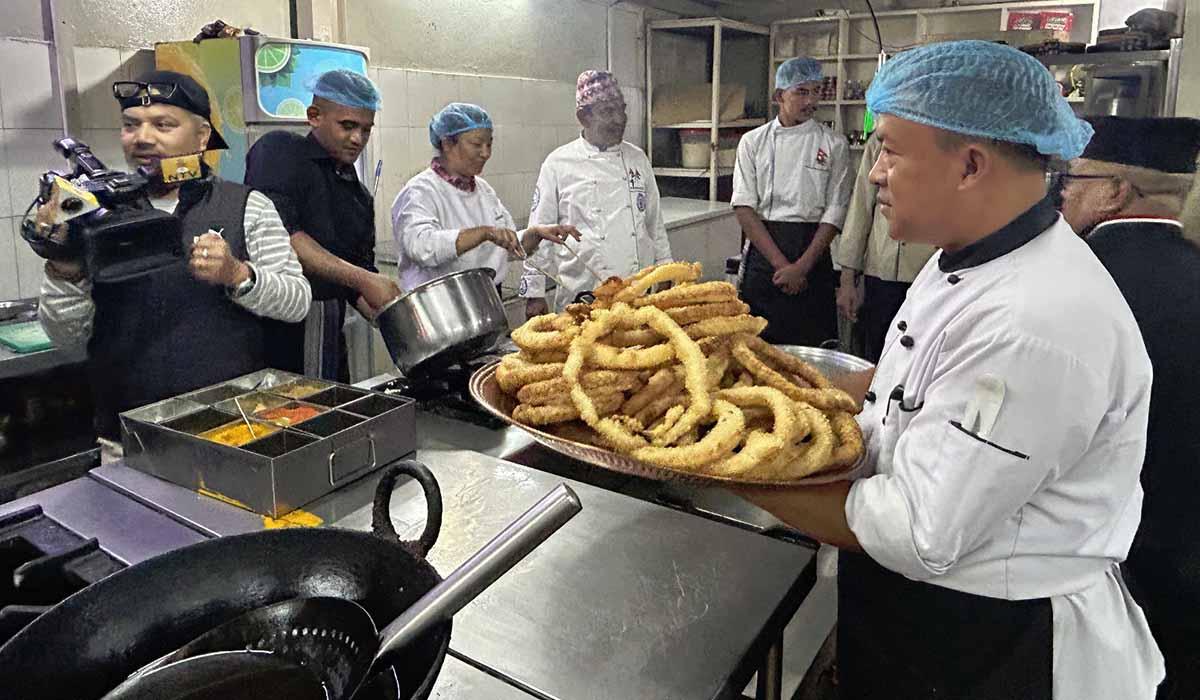 'तिहारको अवसरमा सेल पकाउने प्रतियोगिता'