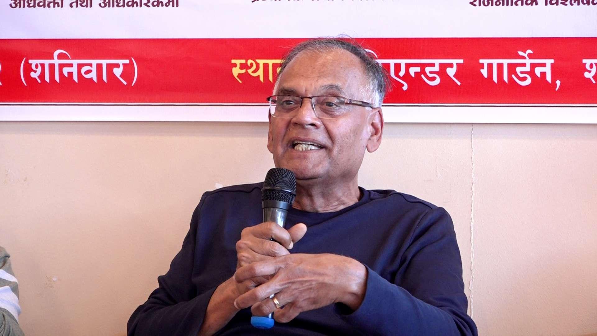 नेताहरूसँग लड्न सिक्नुपर्छ, नागरिक बन्न प्रश्न गर्न आवश्यक : सीके लाल