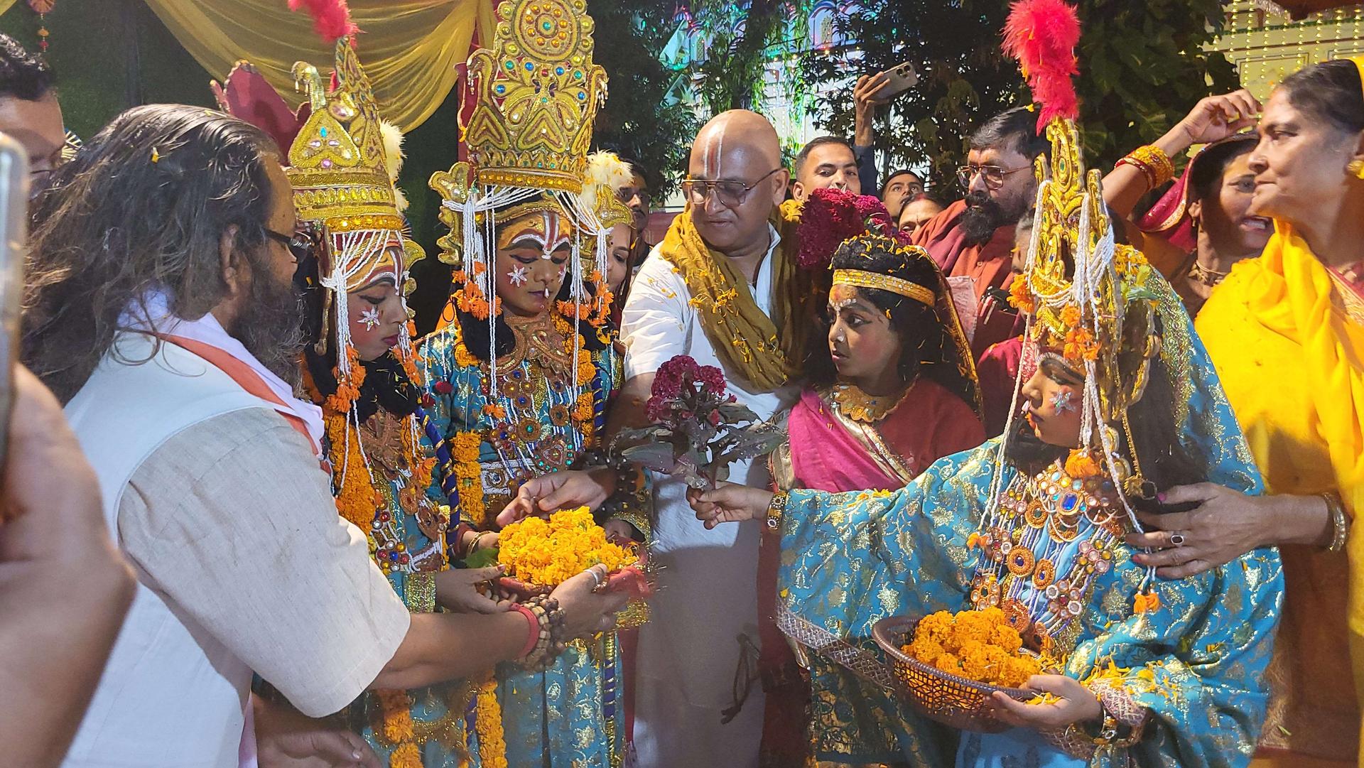 सप्ताहव्यापी विवाहपञ्चमी महोत्सव अन्तर्गतको दोस्रो दिन फूलवारी लीला सम्पन्न