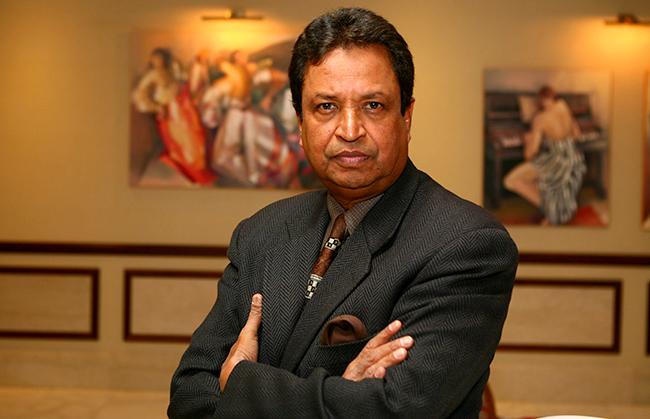 'नयाँ ढंगले अगाडि बढ्न नसके कांग्रेस झन् कमजोर बन्छ': विनोद चौधरी