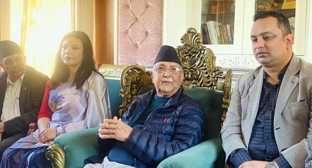 'सुशासन भनेकै ओली र लेखकलाई गिरफ्तार गर्ने': पूर्वप्रधानमन्त्री ओली