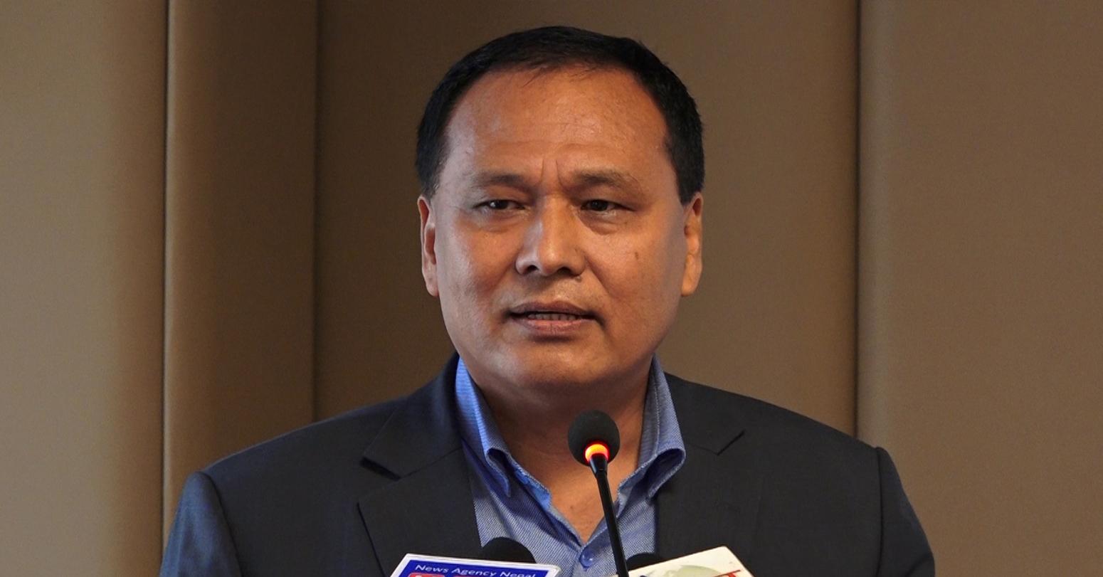 कुलमान घिसिङ 'उज्यालो नेपाल पार्टी' को अध्यक्षमा नियुक्त