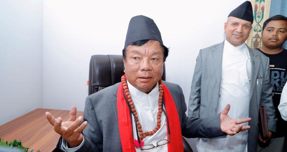 विद्यालय सुधारका लागि अभिभावकले आन्दोलन गर्नुपर्छ-मन्त्री पुन