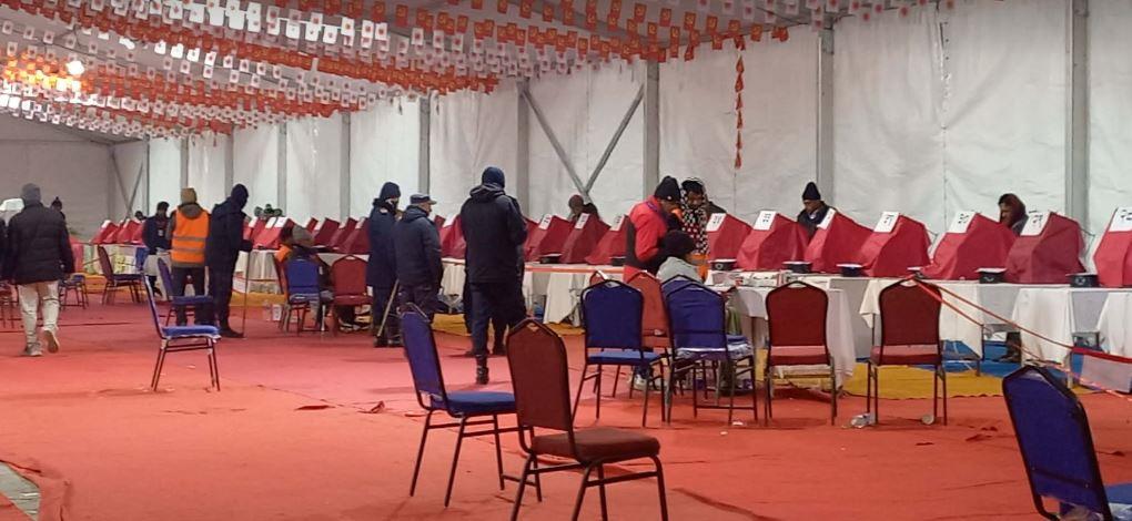 एमाले महाधिवेशन: मतगणना सुरु, तीन घण्टाभित्र परिणाम आउने