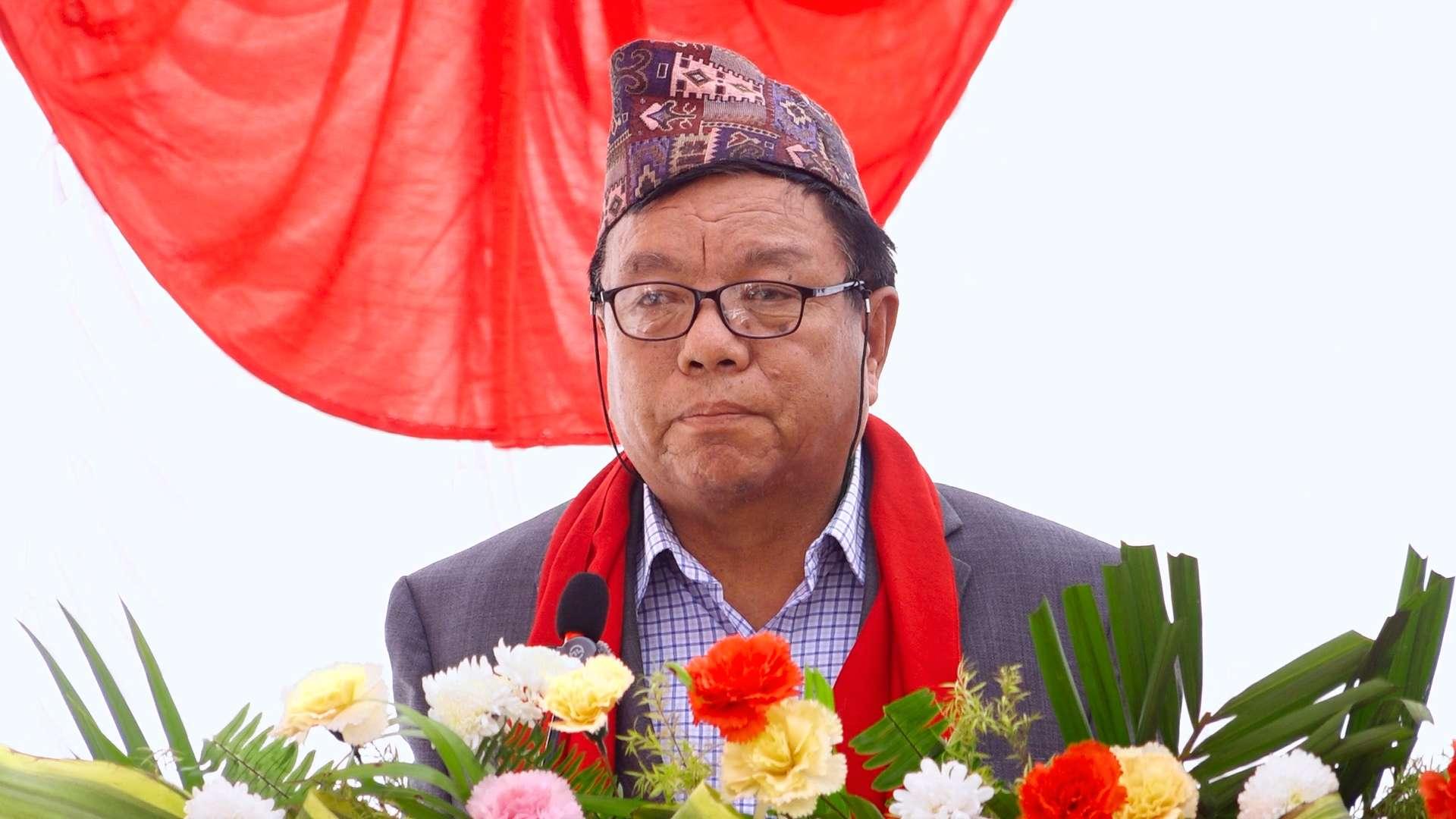 आर्थिक विपन्नताका कारण नेपालीहरुले दुःख पाए : मन्त्री पुन