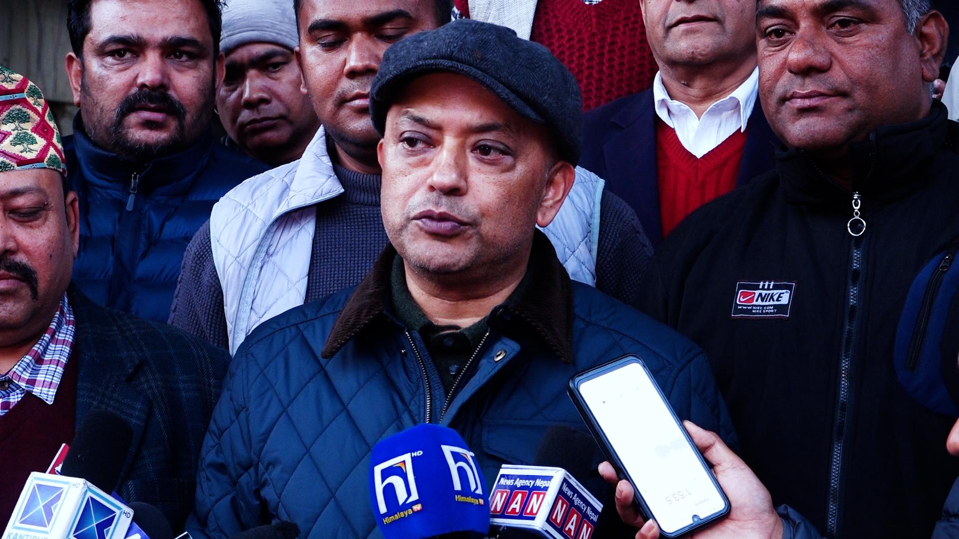सभापति देउवाले नाम मात्रैको कार्यवाहक दिनुभएको छ : गगन थापा