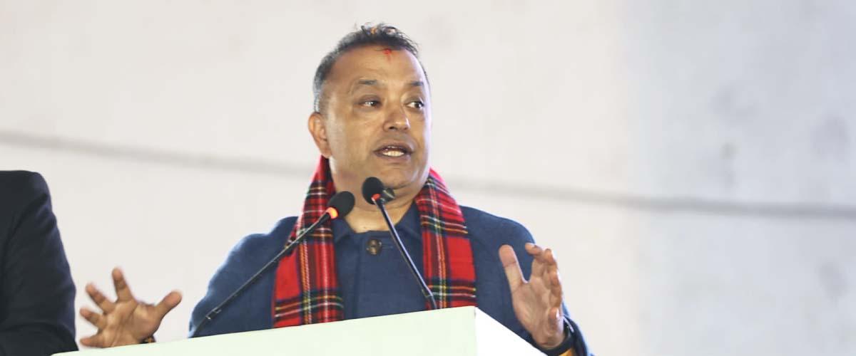 कांग्रेस सभापति गगन थापाले आज पदबहाली गर्दै