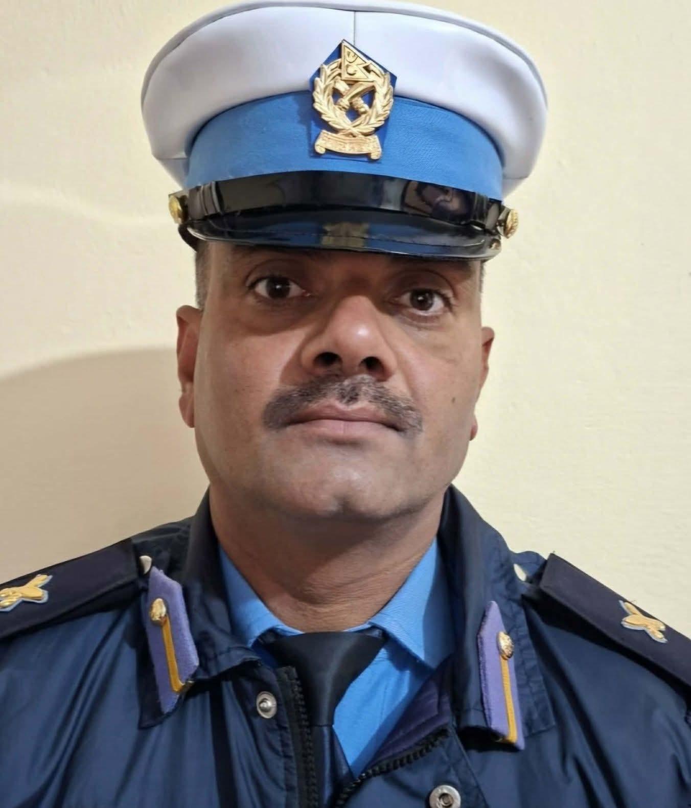 सिरहाका ट्राफिक प्रहरी निरीक्षक तिमिल्सिना बने ‘बेस्ट ट्राफिक पुलिस अफ द मन्थ’