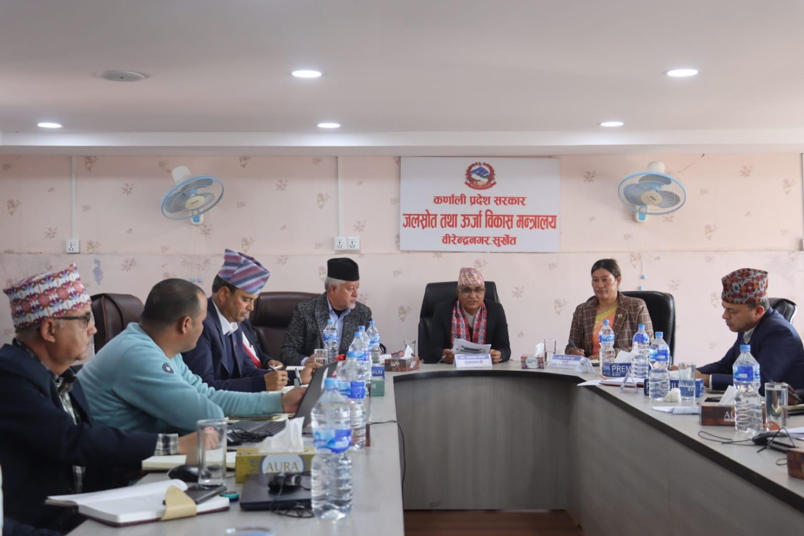 बिकासका काममा ढिलासुस्ति नगर्न मुख्यमन्त्रीको निर्देशन