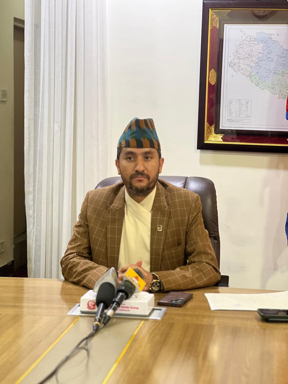 सञ्चारमन्त्रीद्वारा देश र जनताको हितमा काम गर्न गोरखापत्र नेतृत्वलाई निर्देशन
