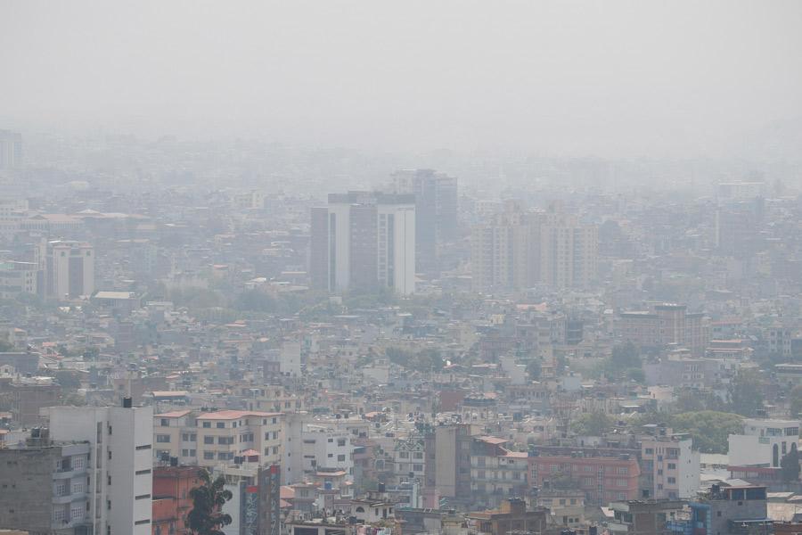 काठमाडौं विश्वको चौथो प्रदूषित सहर बन्यो, एक्यूआई १७४ पुग्यो