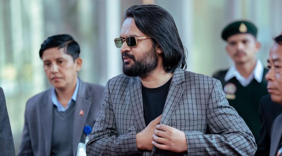 एकैदिन तीन जिल्ला पुग्दै बालेन शाह, यस्तो छ आजको चुनावी तालिका