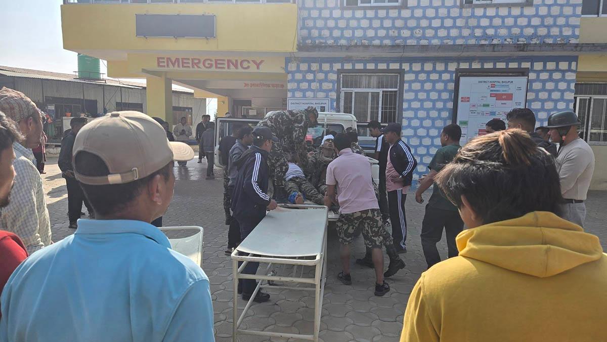 भोजपुरमा सेनाको बस दुर्घटना,२४ जना घाइते