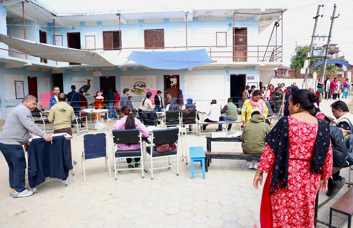 ५ घण्टामा ३१ लाख ६३ हजार बढीले खसाले मत, देशभर उत्साहजनक मतदान जारी