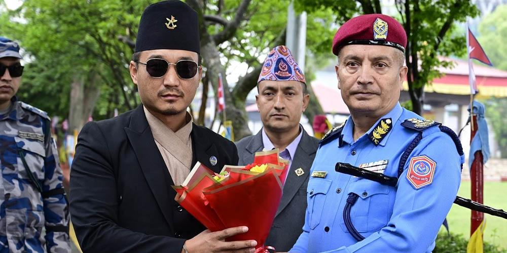 आईजीपीलाई प्रधानमन्त्रीले दज्र्यानी चिह्न लगाउने व्यवस्था गर्छु- गृहमन्त्री गुरुङ