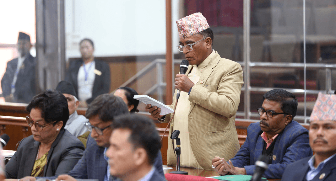 सरकारको दुई दिन बिदा निर्णयप्रति राष्ट्रिय सभामा तीव्र विरोध