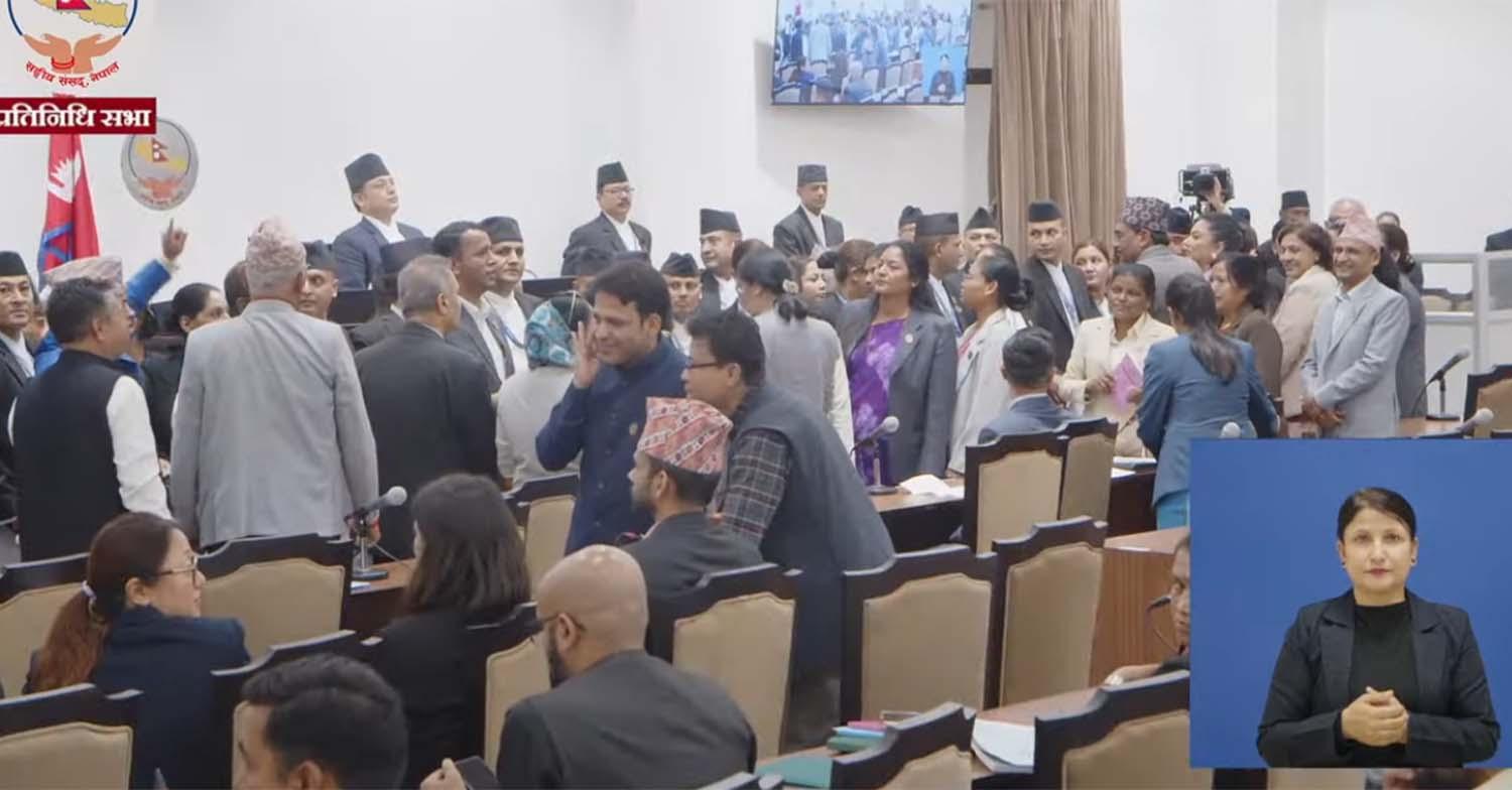 विपक्षी अवरोधबीच प्रतिनिधिसभाको कार्यवाही अघि बढ्यो