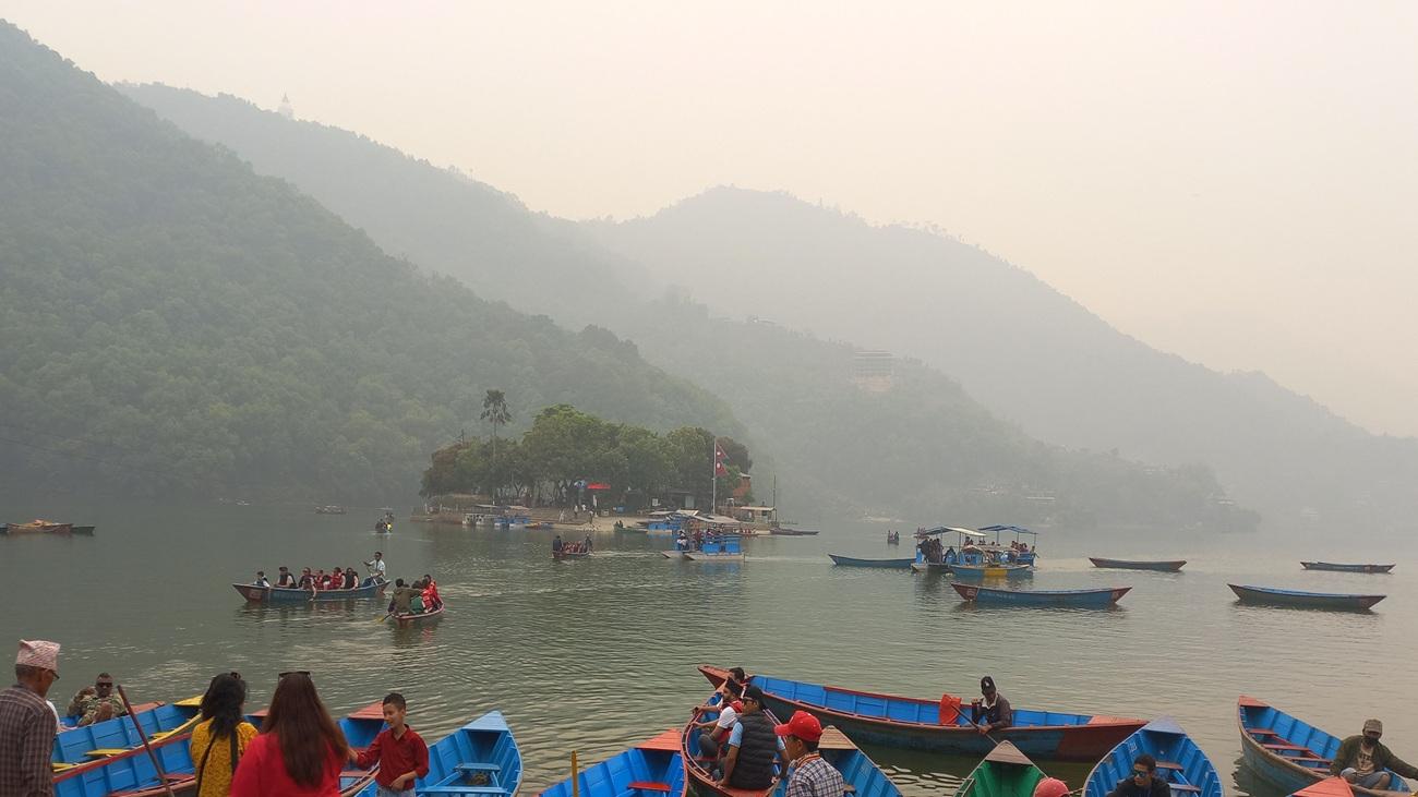 फेवातालमा डुंगा पल्टियो