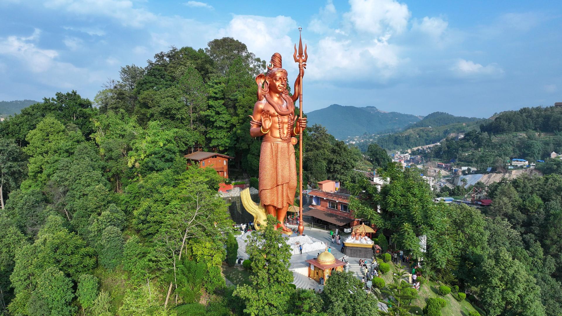 विश्वकै अग्लो शिव मूर्ति साँगा: धार्मिक आस्था र पर्यटनको संगम (तस्बिरहरु)