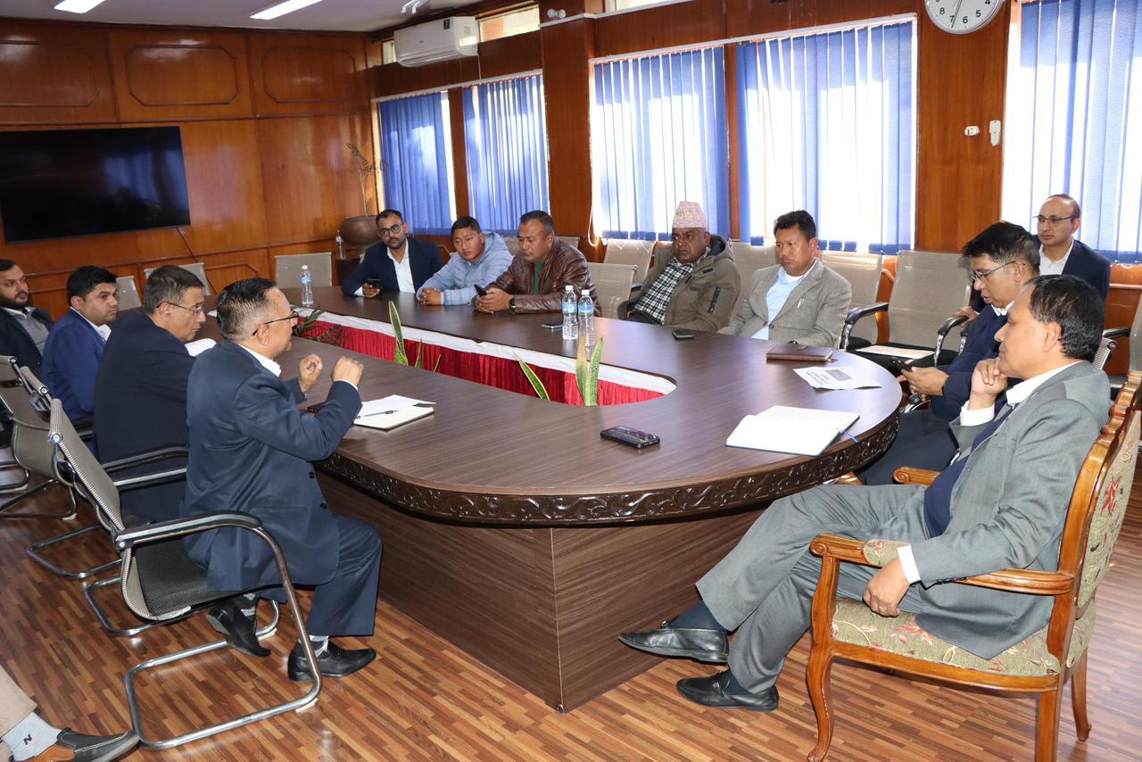 एकपछि अर्को नयाँ माग थपिंदा बञ्जरेबासीसँगको वार्ता निश्कर्षविहीन