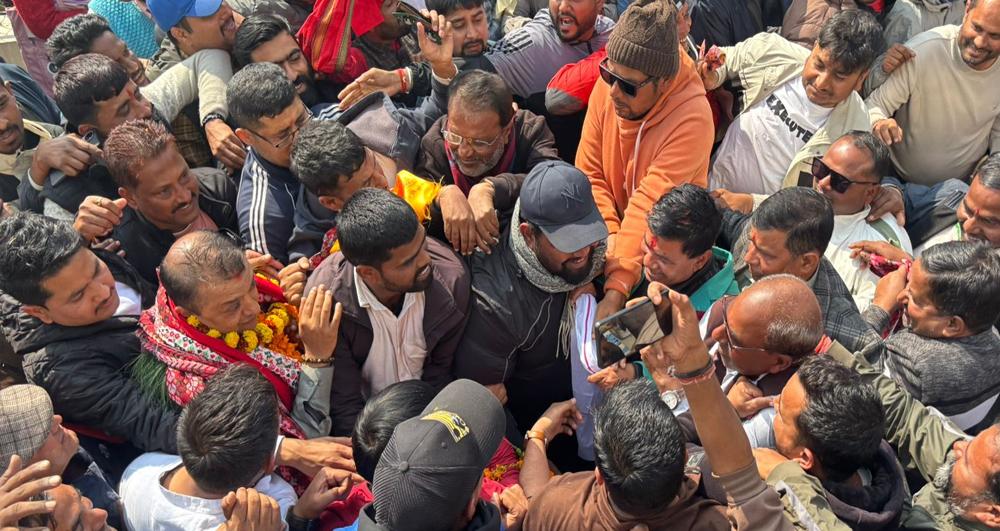 उम्मेदवारी दर्तापछि पहिलोपटक सर्लाही पुगे गगन थापा, भव्य स्वागत