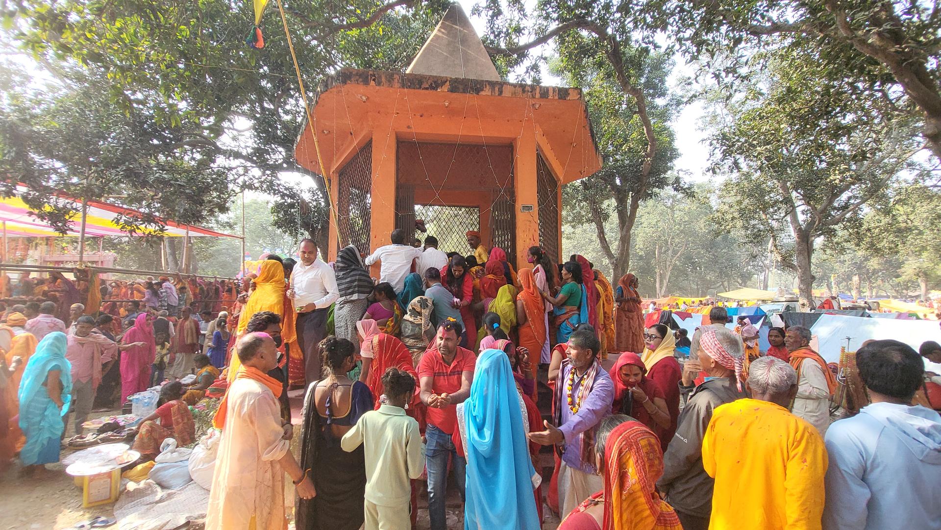 मिथिला माध्यमिकी परिक्रमा आज कञ्चन वन पुग्दै, आजैदेखि मिथिलाञ्चलमा होली सुरु
